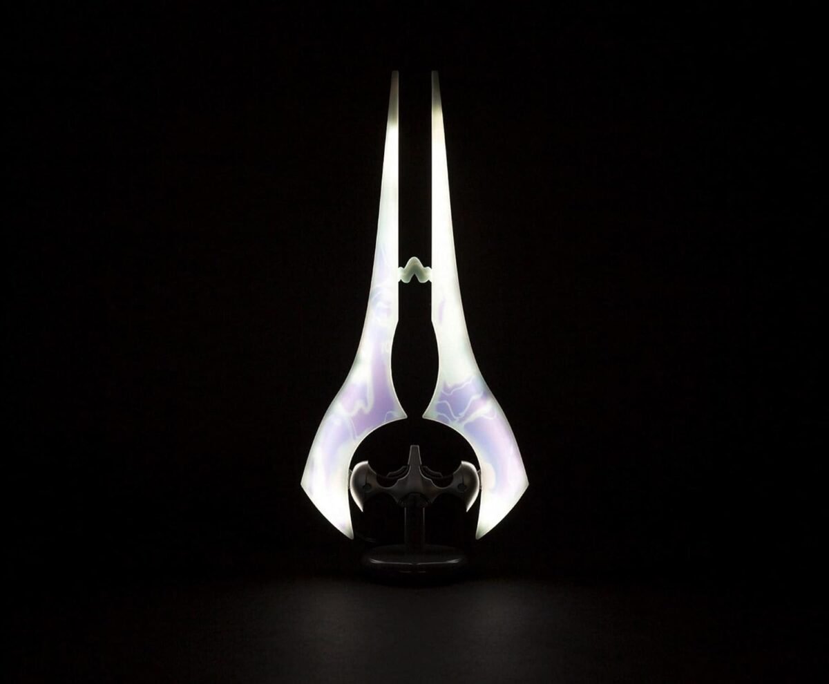 1750388154 ukonic halo light up covenant energy sword collectible desktop lamp wi.jpg