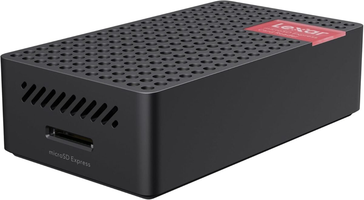 Lexar play pro microsd express card reader usb 3.2 gen 2 up to 900mb.jpg