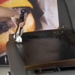 1752100094 blackstone 4146 griddle conditioner kit 2 in 1 cast iron season oil fo.jpg