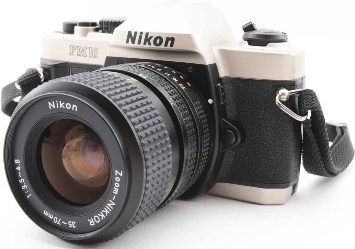 Nikon fm 10 slr camera with 35 70mm f3.5 4.8 zoom lens renewed.jpg